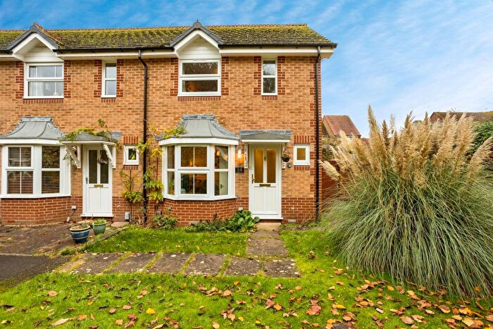 2 Bedroom Semi-Detached House For Sale In Cranmer Walk, Crawley, RH10