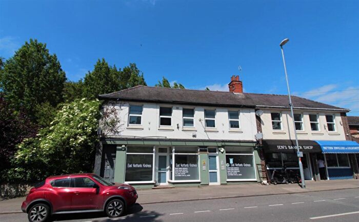 2 Bedroom Flat To Rent In Brook Street, Raunds, Wellingborough, NN9