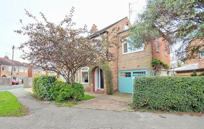 4 Bedroom House To Rent In The Paddock, Beverley, HU17