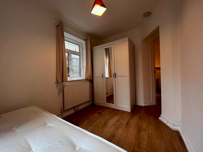 3 Bedroom Terraced House To Rent In Fulham Palace Road, London, W6