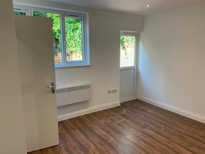 Studio To Rent In Cortis Road, London, SW15