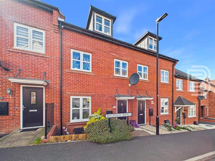 3 Bedroom Terraced House For Sale In Magnolia Avenue, Eden Park, Rugby, CV21
