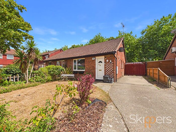 2 Bedroom Semi-detached Bungalow For Sale In Lakemead, Ashford, TN23