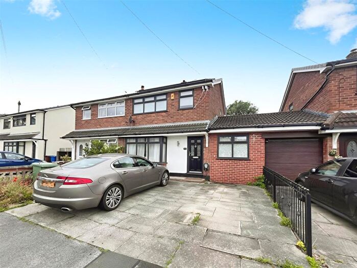 4 Bedroom Terraced House For Sale In Windsor Road, Ashton-In-Makerfield, WN4
