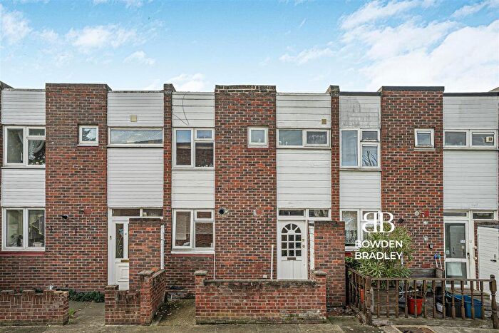 3 Bedroom Terraced House For Sale In Woodman Path, Hainault, IG6