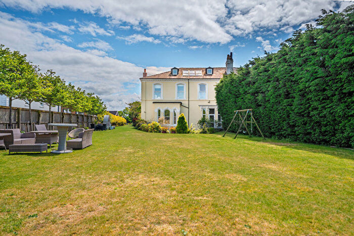 6 Bedroom Semi-Detached House To Rent In Golf Open - Westcliffe Road, Birkdale - Sleeps Up To - Views Towards The Sea, PR8