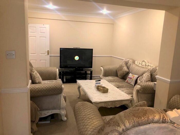 3 Bedroom Semi-Detached House To Rent In Crosslands Avenue, Southall, Middlesex, UB2