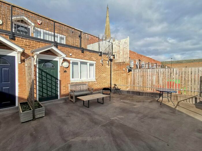 1 Bedroom Flat To Rent In Back Little Westgate, Wakefield, West Yorkshire, Uk, WF1