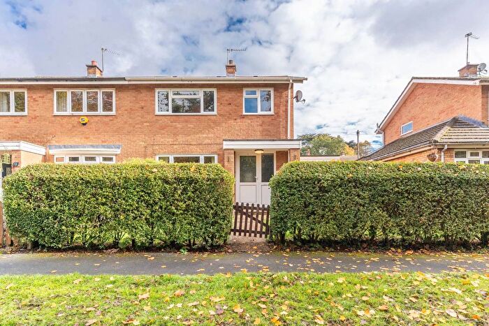 3 Bedroom Semi Detached House For Sale In Lebanon Close, Watford, WD17