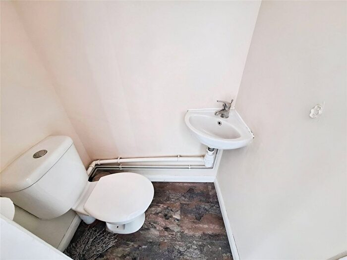 3 Bedroom Terraced House For Sale In Dorlecote Place, Nuneaton, Warwickshire, CV10