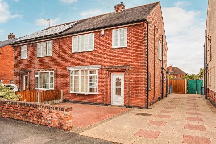 3 Bedroom Semi-Detached House To Rent In Charnwood Avenue, Littleover, Derby, DE23