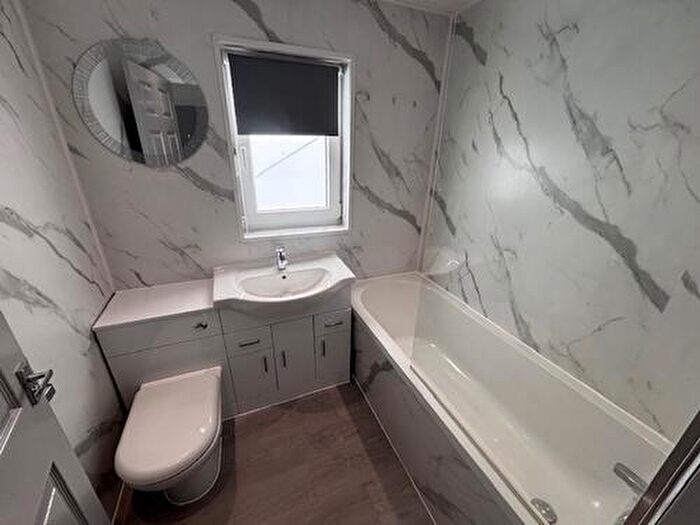 2 Bedroom Property To Rent In Newtonhead Road, Rigside, ML11