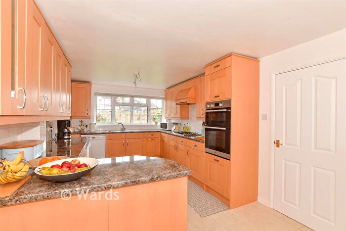 4 Bedroom Detached House For Sale In The Fairway, Herne Bay, Kent, CT6