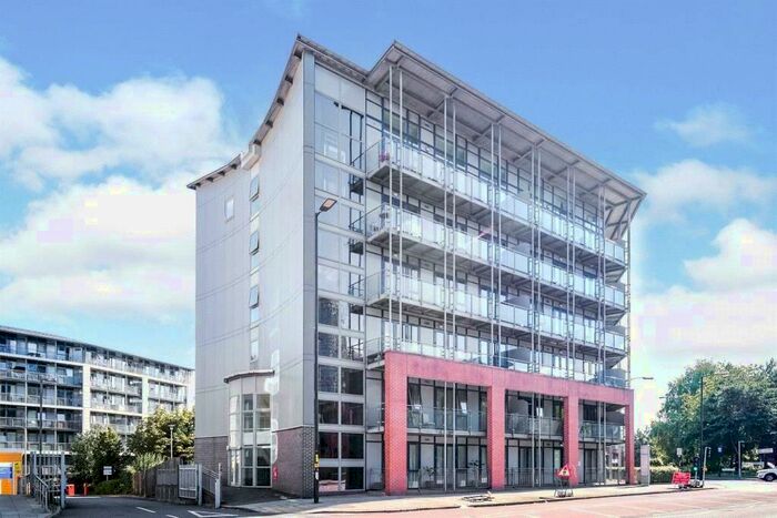 2 Bedroom Flat To Rent In Bath Row, Park Central, Birmingham, B15