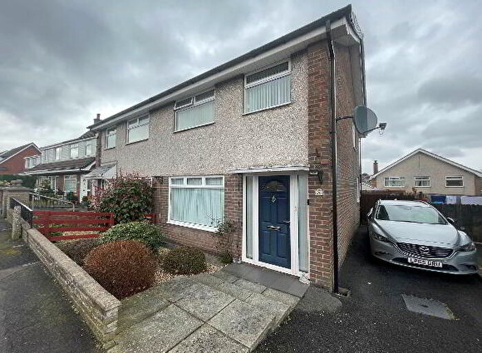 3 Bedroom Semi-Detached House For Sale In Thornleigh Park, Lisburn, BT28