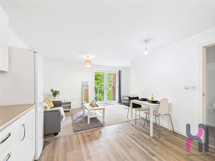 2 Bedroom Flat To Rent In Spinner House, A Elmira Way, Salford, M5