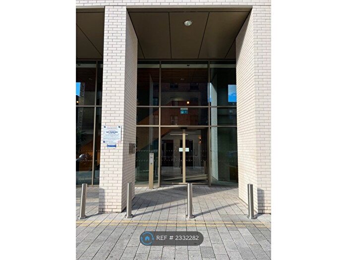 3 Bedroom Flat To Rent In Cambridge Street, Manchester, M1