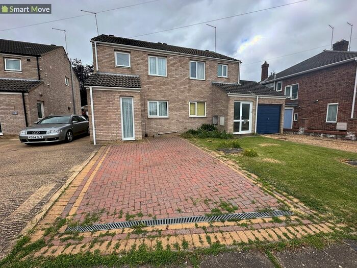 3 Bedroom Semi-Detached House To Rent In Shire Grove, Peterborough, Cambridgeshire., PE1