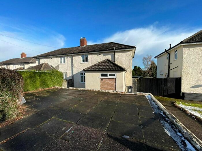 3 Bedroom Semi-Detached House To Rent In Blackberry Lane, Sutton Coldfield, B74