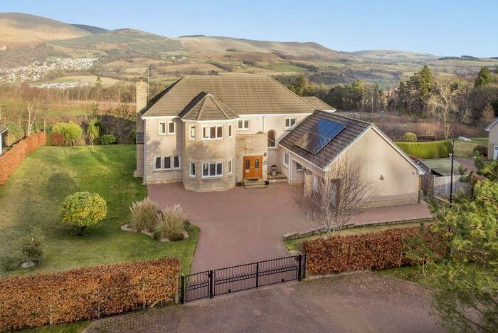 5 Bedroom Villa For Sale In 16 Dollarbeg Park, Dollar FK14