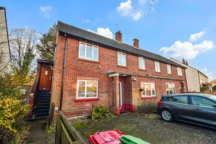 2 Bedroom Maisonette For Sale In Thirlmere Avenue, Near Burnham, Berkshire, SL1