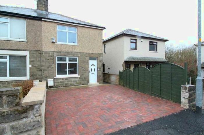2 Bedroom Semi-Detached House To Rent In Park Crescent, Haslingden, Rossendale, BB4