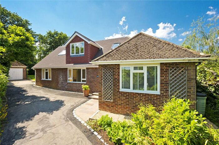 4 Bedroom Bungalow To Rent In Gardeners Hill Road, Wrecclesham, Farnham, Surrey, GU10