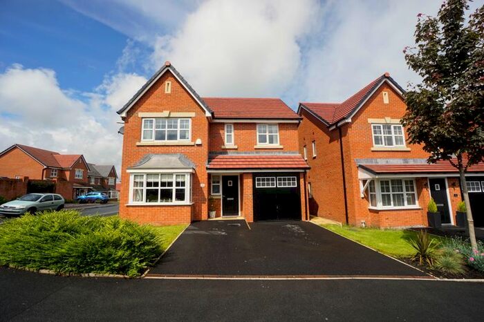 4 Bedroom Detached House For Sale In Inveraray Avenue, Blackrod, Bolton, BL6
