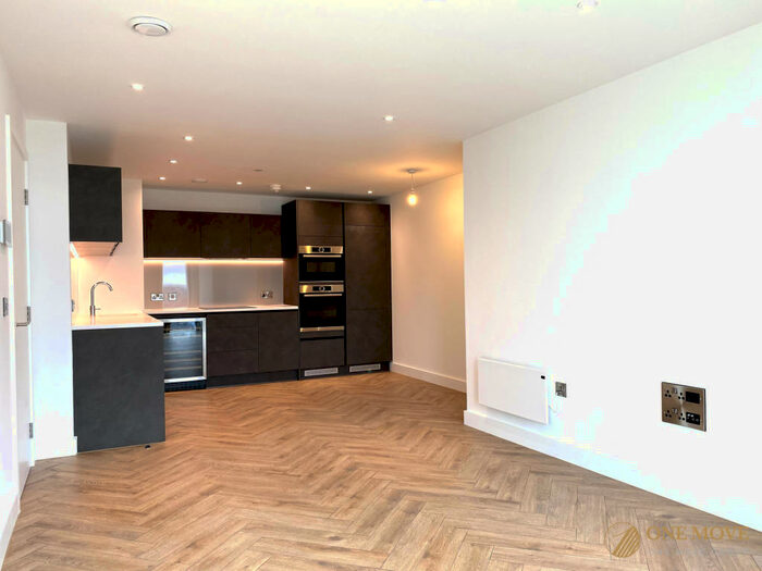 2 Bedroom Apartment To Rent In Chester Road, Manchester, M15