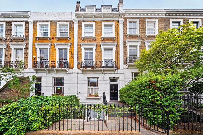2 Bedroom Apartment For Sale In Ellington Street, London, N7