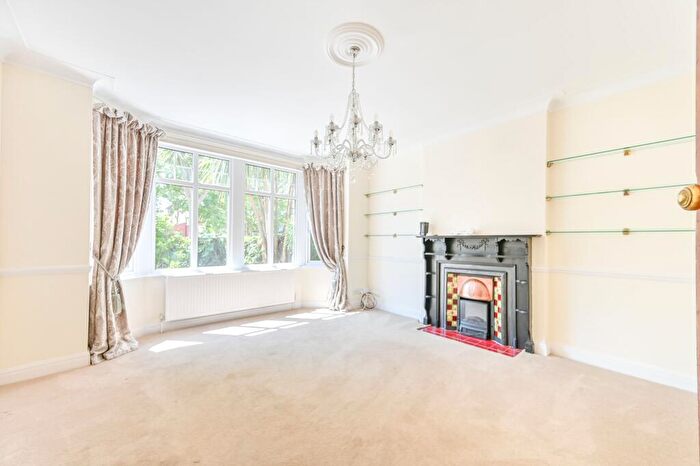 5 Bedroom Semi-Detached House For Sale In Anson Road, London, NW2