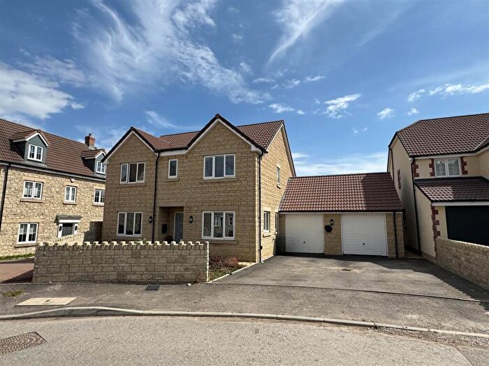 4 Bedroom Detached House For Sale In Cobblers Way, Radstock, BA3