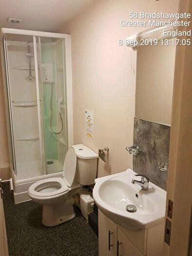 1 Bedroom Studio For Sale In Nelson Square, Bolton, BL1