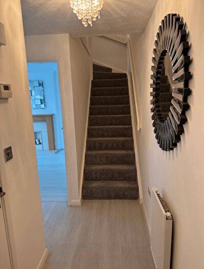 1 Bedroom Flat To Rent In Lampmead Road, London, SE12