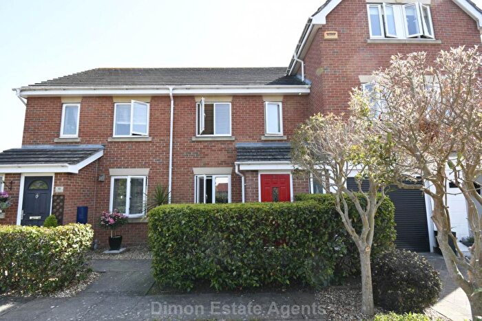 3 Bedroom End Of Terrace House For Sale In Bucklers Road, Priddy`s Hard, PO12