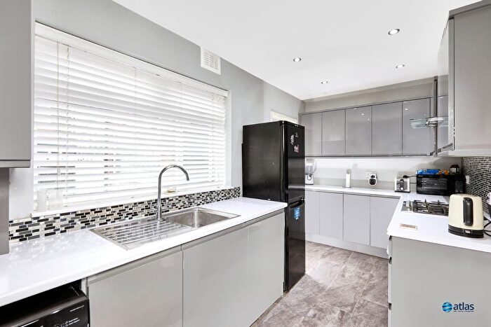 3 Bedroom Terraced House For Sale In Middleton Road, Fairfield, L7