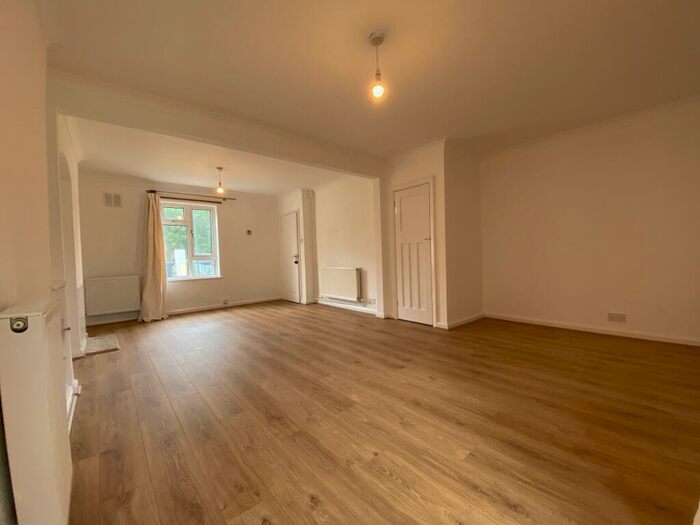 3 Bedroom House To Rent In Brooks Road, Cambridge, CB1