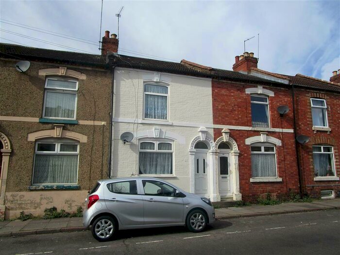 2 Bedroom House To Rent In Overstone Road, Northampton, NN1