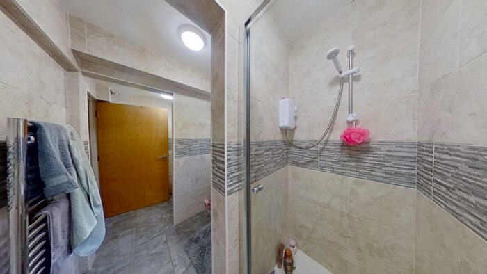 5 Bedroom Apartment To Rent In Flat Equitable House, - South Parade, Nottingham, NG1