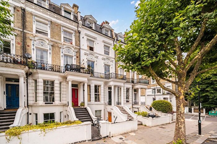 3 Bedroom Flat To Rent In Sutherland Avenue, Maida Vale, W9