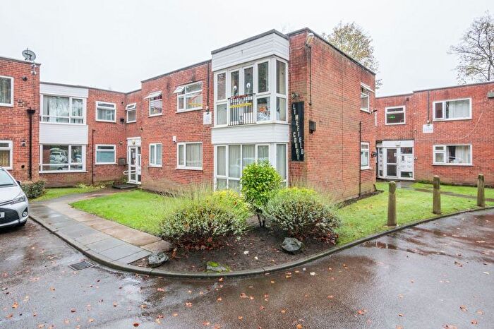 2 Bedroom Flat For Sale In Limefield Road, Salford, M7