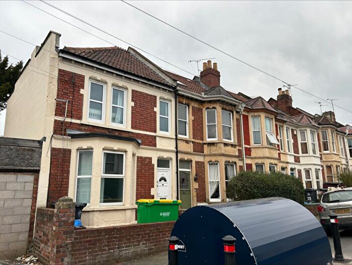 2 Bedroom Flat To Rent In Repton Road, Brislington, BS4