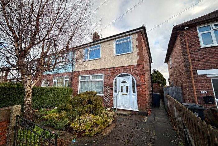 3 Bedroom Semi-Detached House To Rent In Burnham Drive, Leicester, LE4