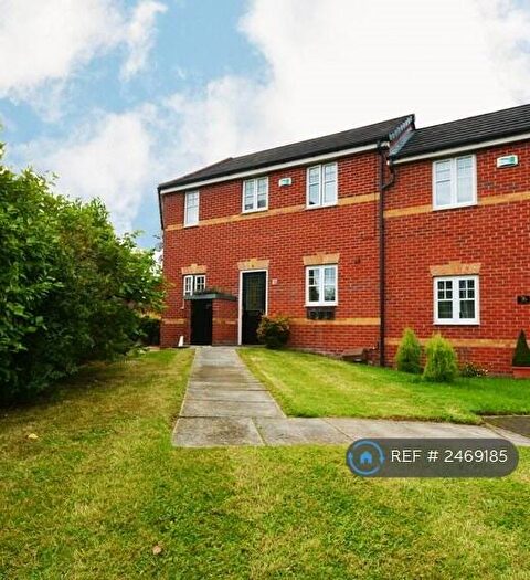 3 Bedroom Semi-Detached House To Rent In Northcote Avenue, Wythenshawe, Manchester, M22