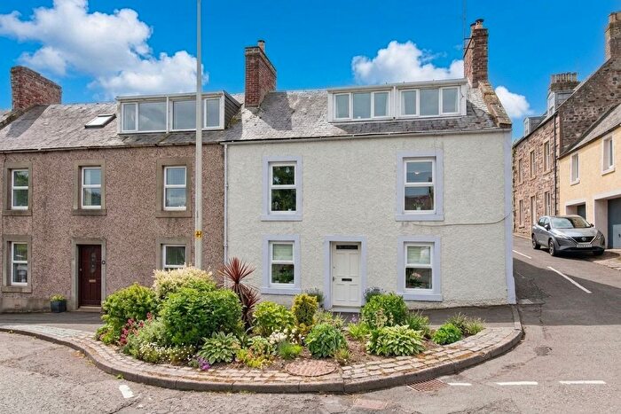 5 Bedroom End Of Terrace House For Sale In A Clouds, Duns, TD11