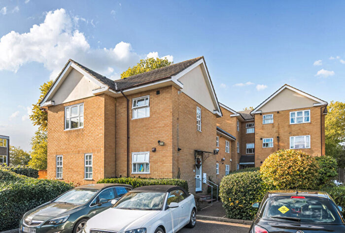 2 Bedroom Apartment For Sale In Upward Court, Junction Road, Romford, RM1