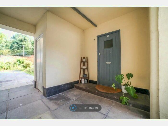 2 Bedroom Flat To Rent In Attleborough Court, London, SE23