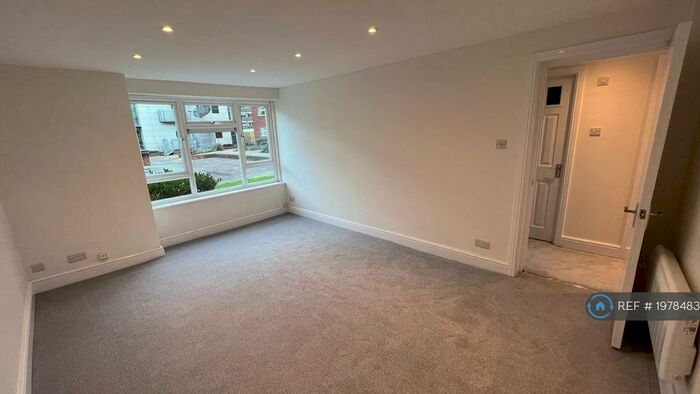 2 Bedroom Flat To Rent In Bedford House, Guildford, GU1