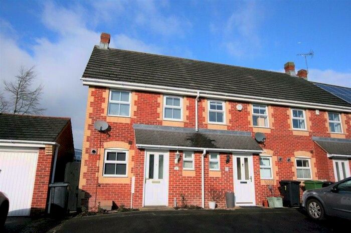 2 Bedroom Property To Rent In Spring Gardens, Theale, Reading, RG7