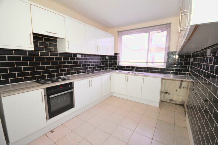 3 Bedroom Terraced House To Rent In Rutland Road, Forest Gate, London, E7
